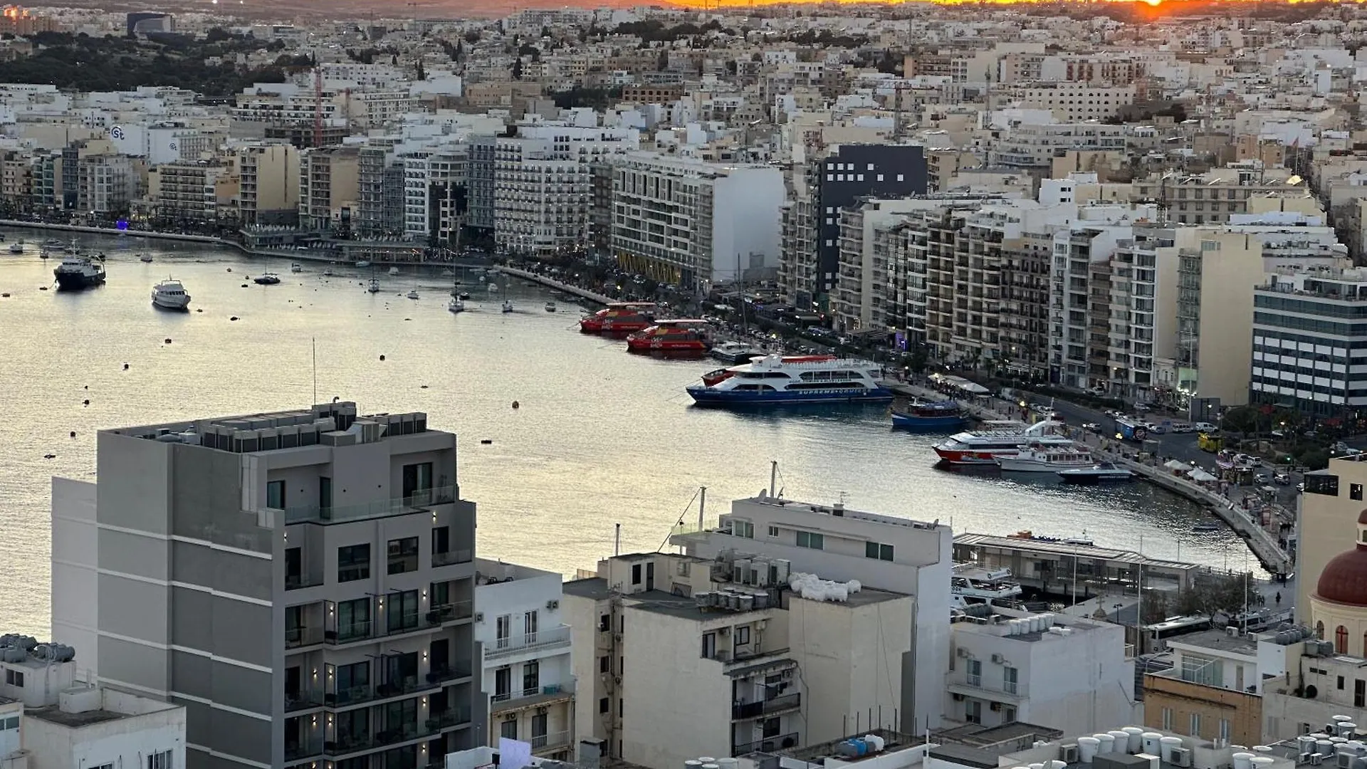 Apartment Malta - Best Panoramic Penthouse Sliema