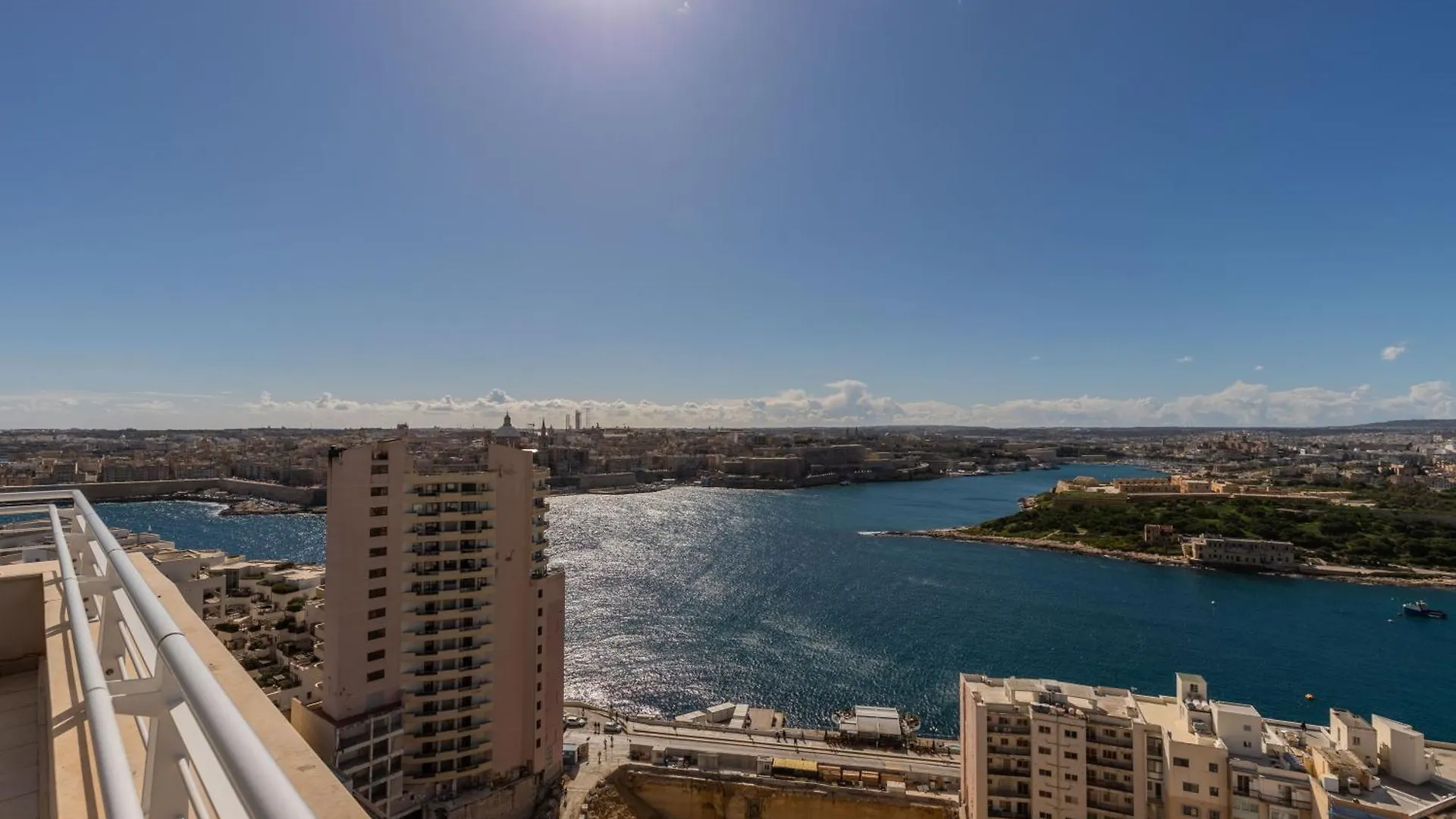 Malta - Best Panoramic Penthouse Sliema Apartment