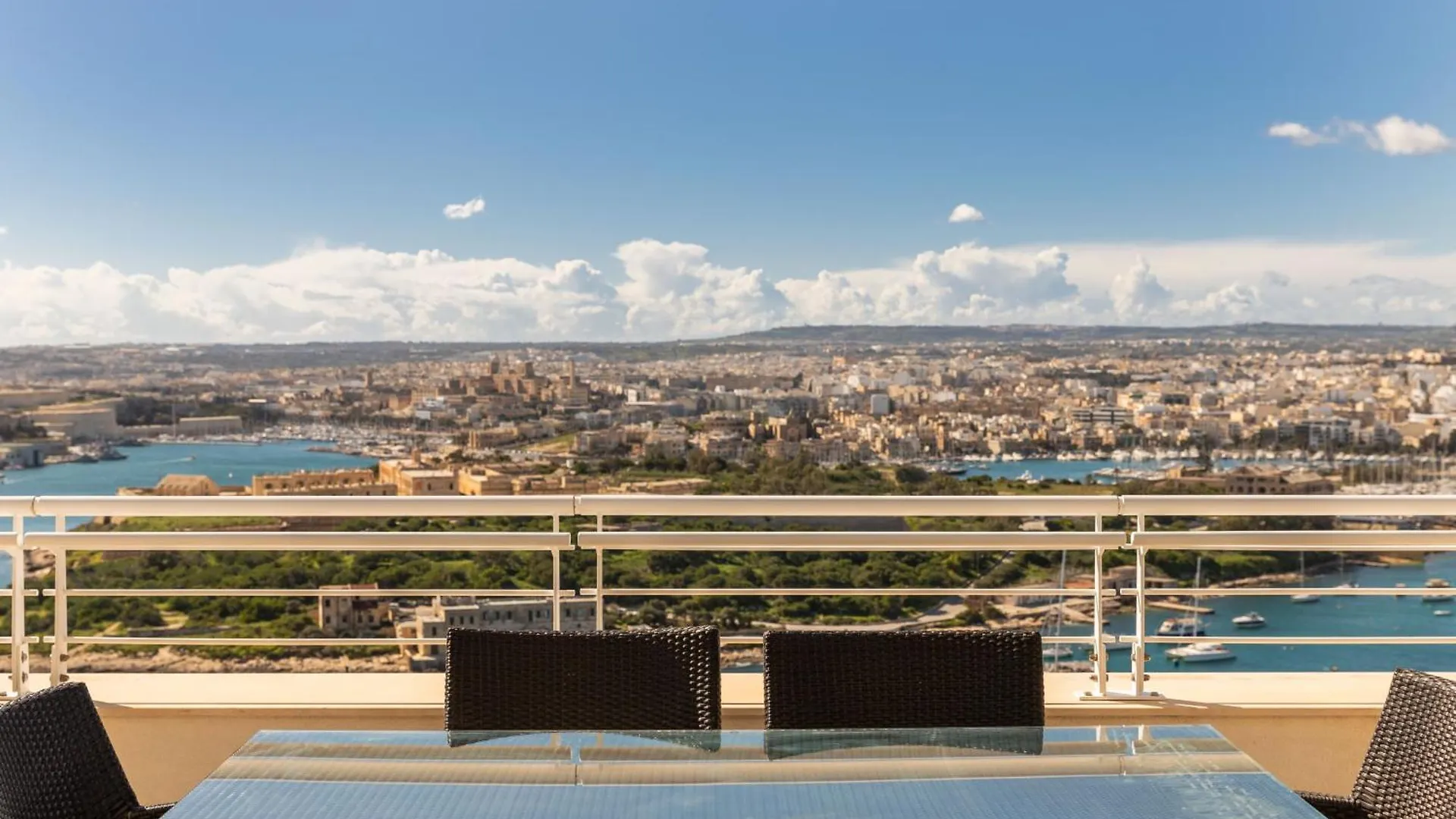Apartment Malta - Best Panoramic Penthouse Sliema Malta