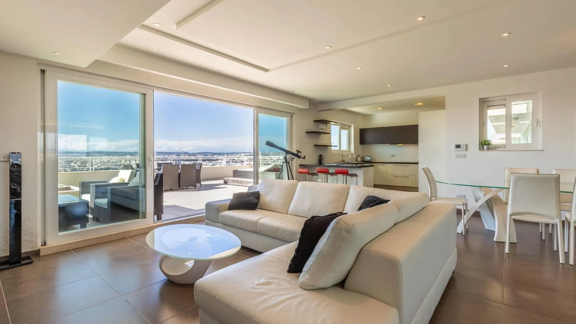 Malta - Best Panoramic Penthouse Sliema Apartment