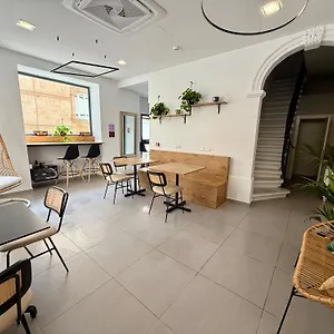 People & Places Hostal